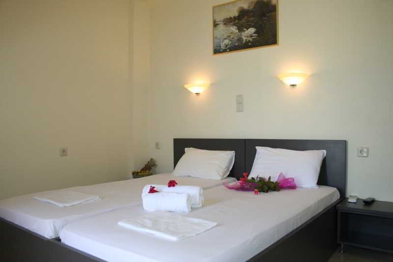 Nikas Rooms & Apartments Stoúpa Extérieur photo